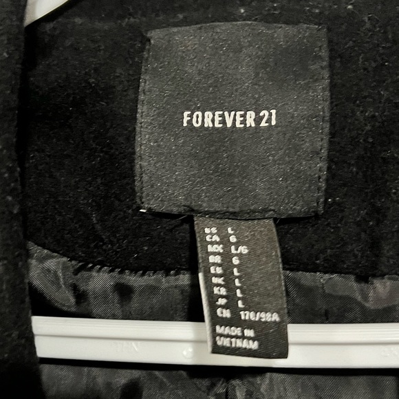 FOREVER21 black coat size Large - Picture 4 of 5